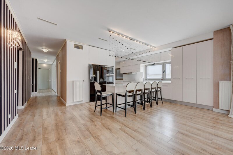 Piata Romana, Aurel Vlaicu penthouse, 181.35 mp