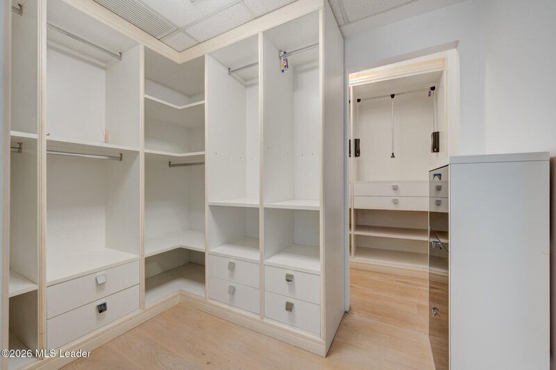 Piata Romana, Aurel Vlaicu penthouse, 181.35 mp